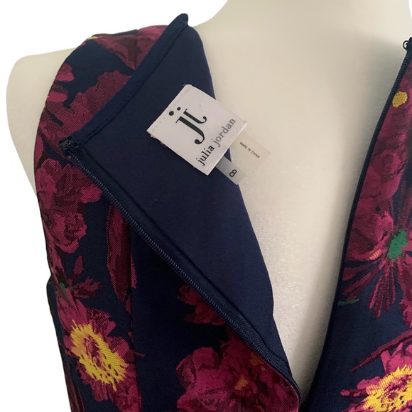 Julia Jordan A-line Sleeveless Dress - Picture 7 of 8